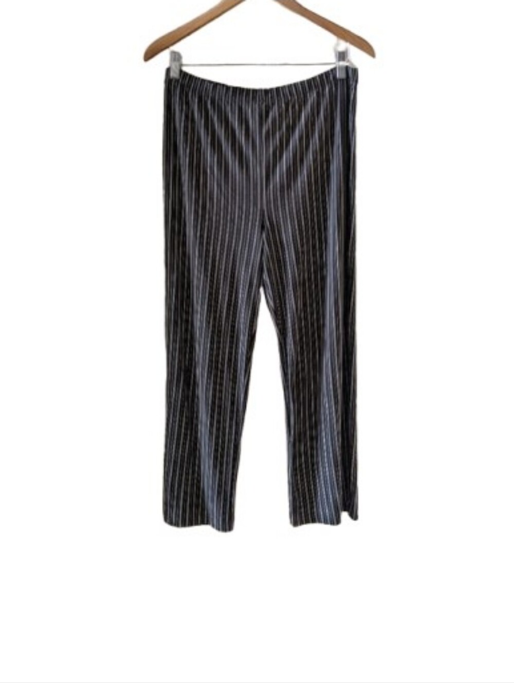 🌟 Chico's Black Pin Striped Straight Stretchy Pants Size Medium
